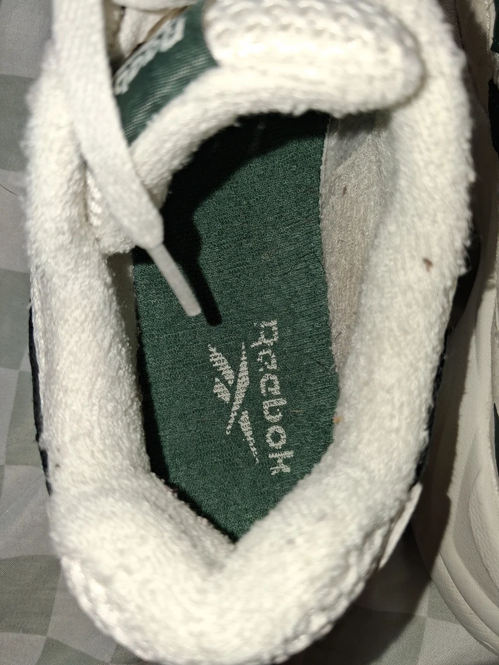 Shoes - Picture 7 of 8